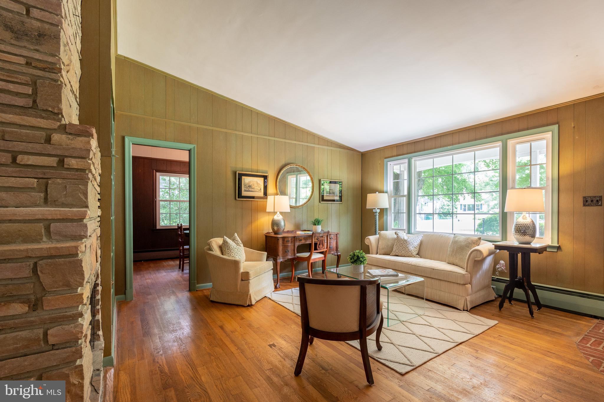 108 Boyd Drive Annapolis, MD 21403 - Photo 9 of 32 Spacious and open family room w/2 sided fireplace