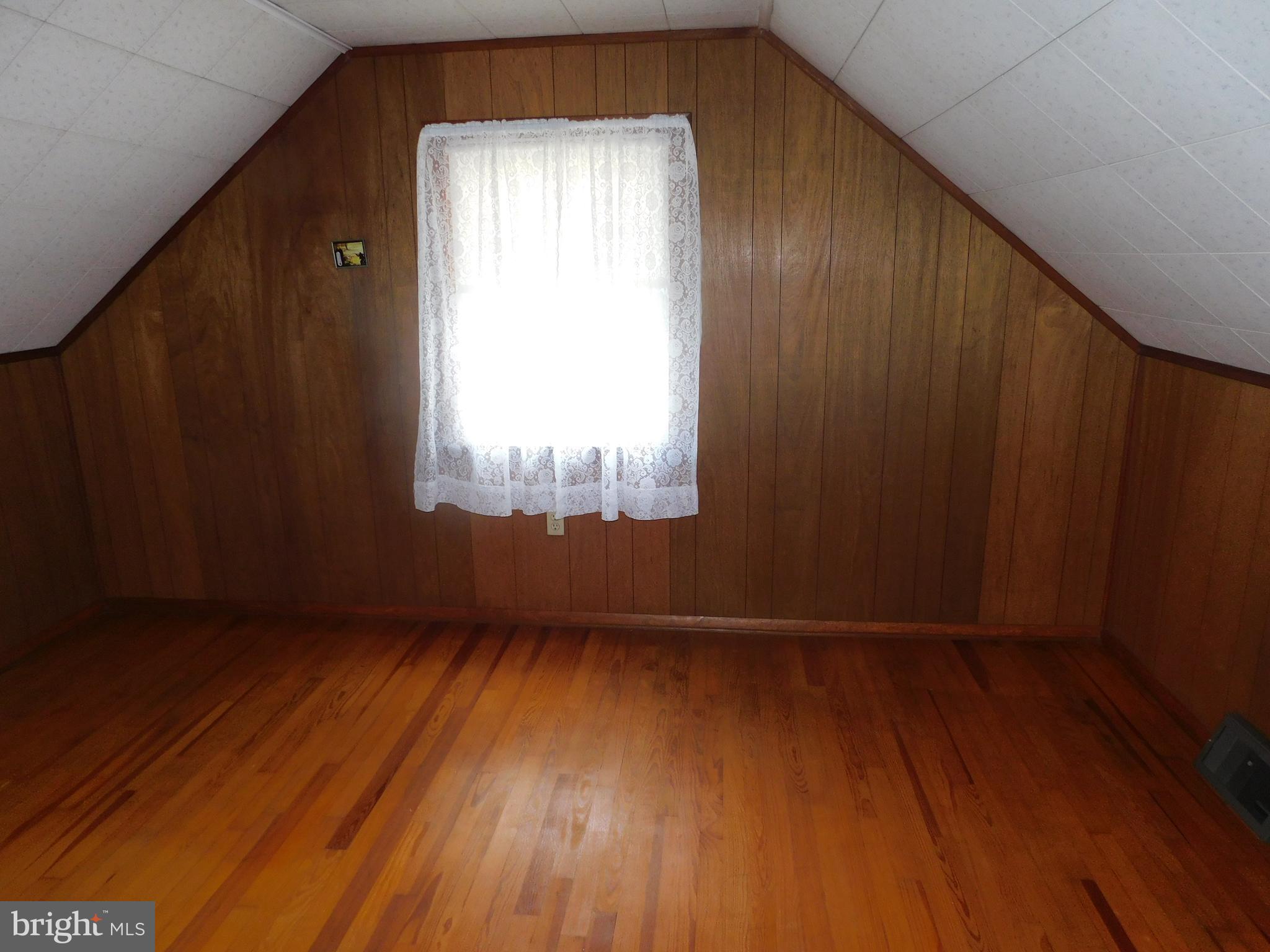 2712 Winston Road Bethlehem, PA 18017 - Photo 8 of 13 Gallery Image 8