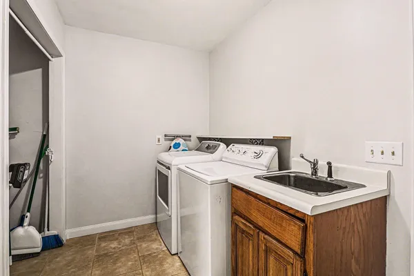 $362,000 | 8401 North 39th Street, Augusta, MI 49012