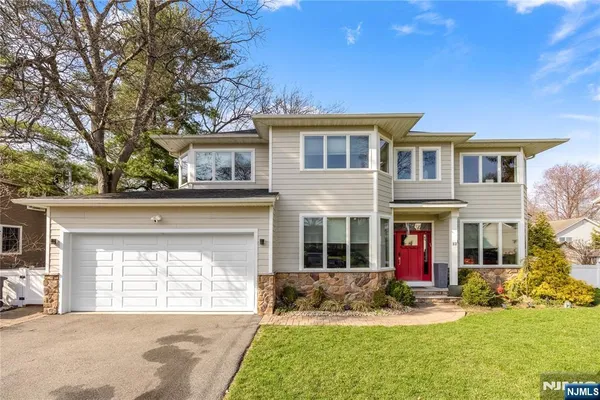 $1,780,000 | 87 Monroe Avenue, Cresskill, NJ 07626