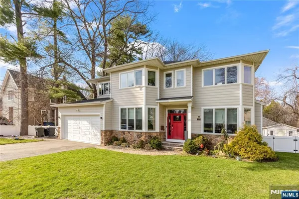 $1,780,000 | 87 Monroe Avenue, Cresskill, NJ 07626