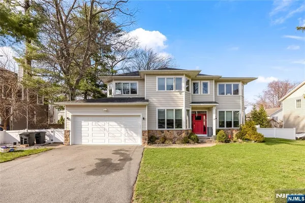 $1,780,000 | 87 Monroe Avenue, Cresskill, NJ 07626