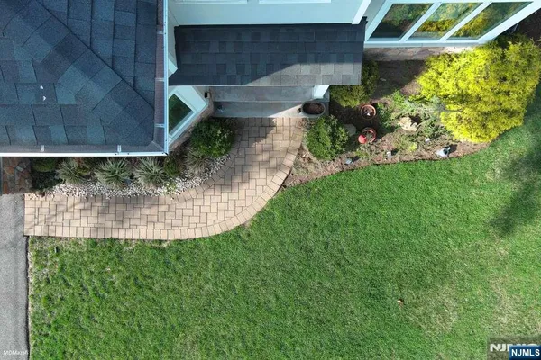 $1,780,000 | 87 Monroe Avenue, Cresskill, NJ 07626