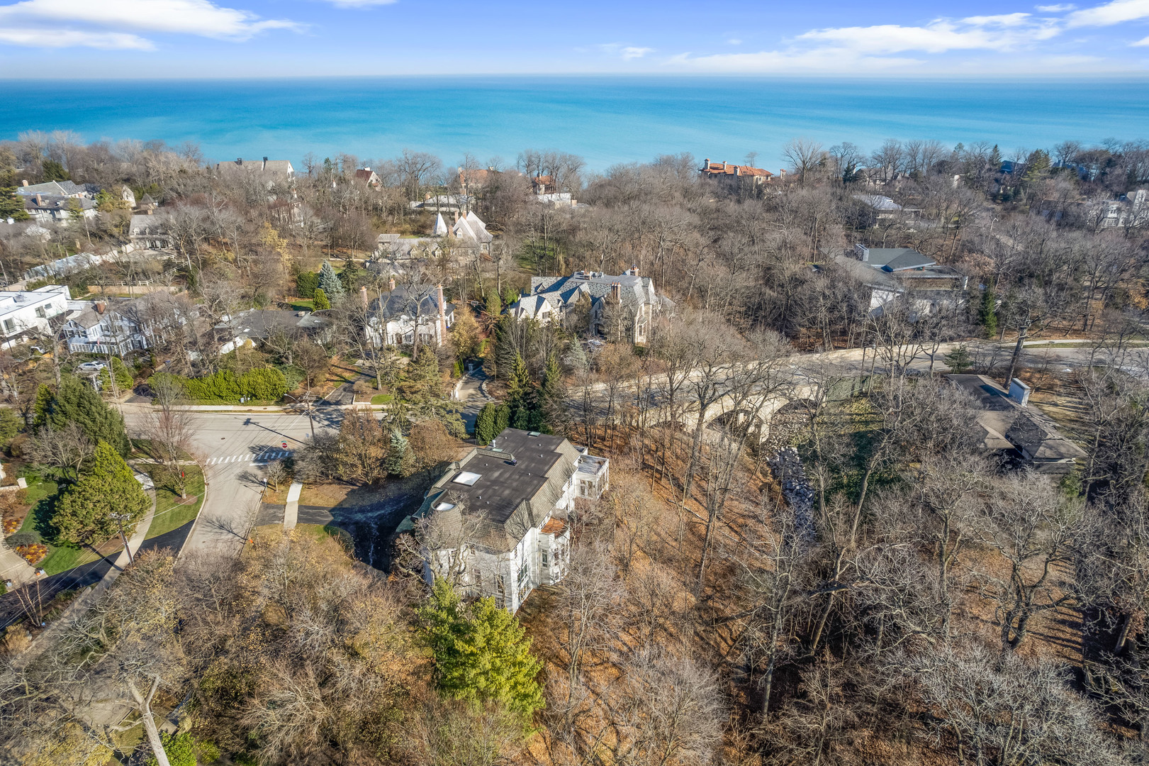 130 Maple Hill Road Glencoe, IL 60022 - Photo 47 of 54 a view of city and mountain