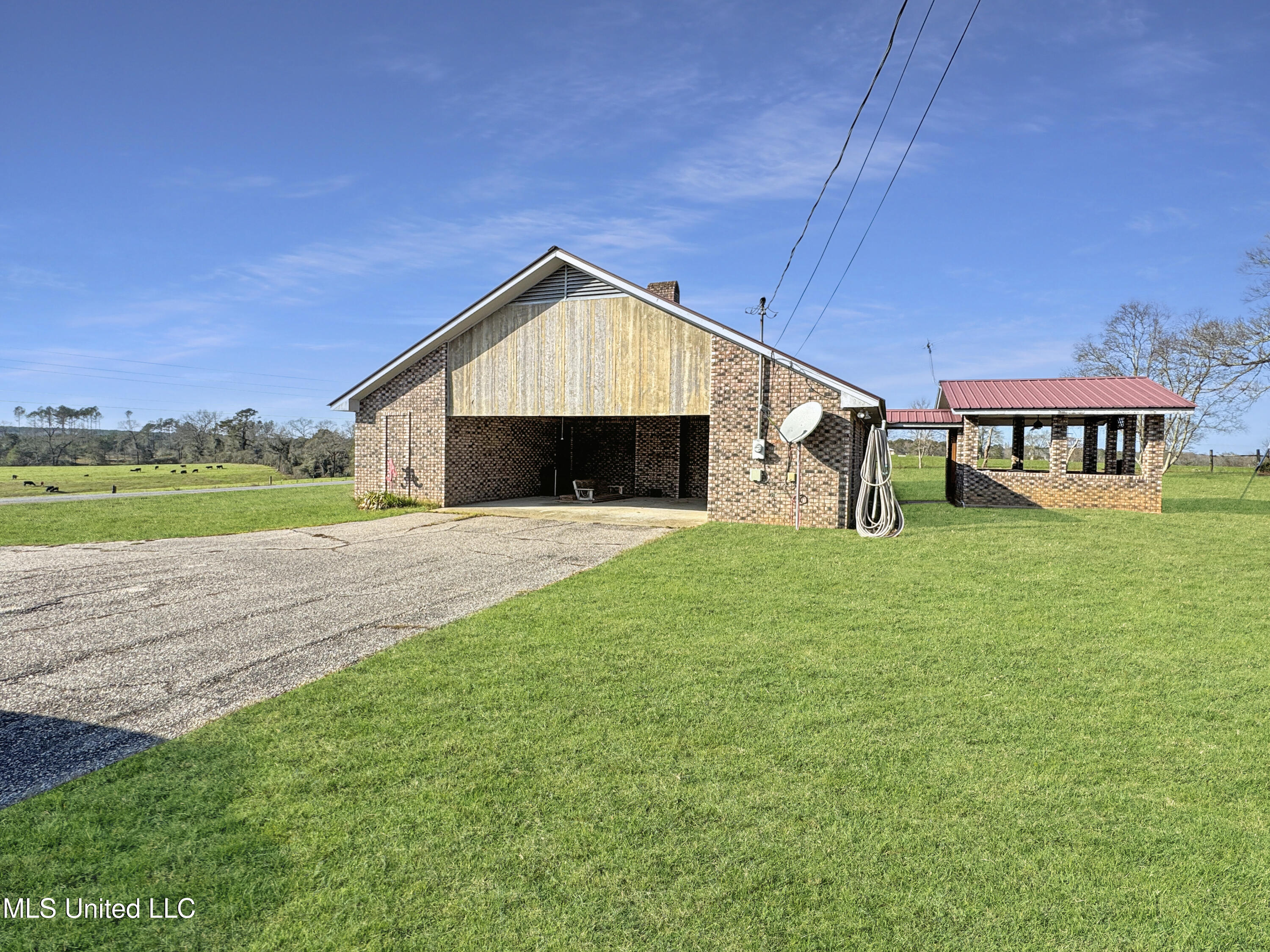 988 Salem Church Road Collins, MS 39428 - Photo 9 of 25 9a267f0c83ed4e18054551582cbaafd372604997