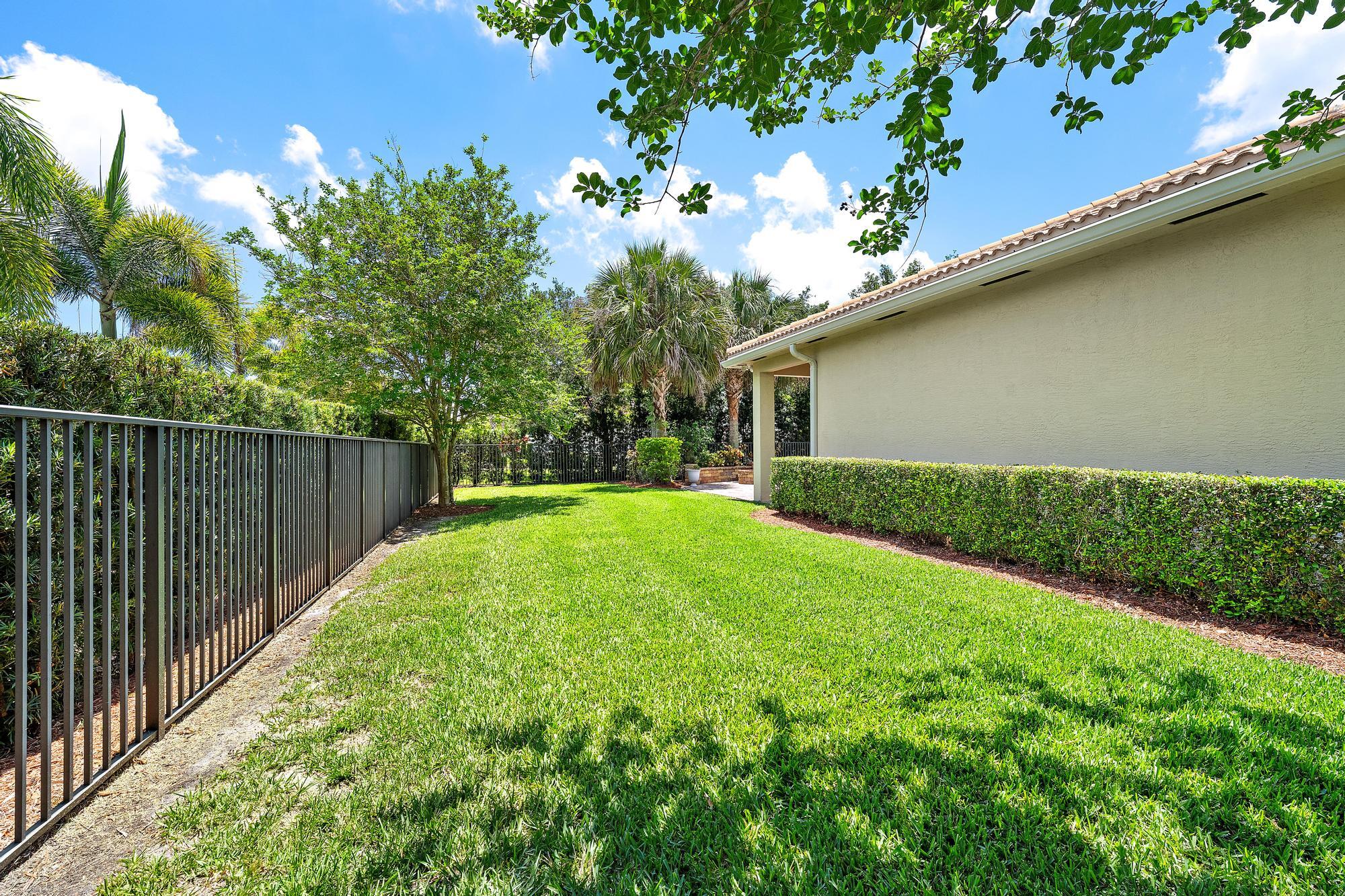 102 Crab Cay Way Jupiter, FL 33458 - Photo 27 of 59 Side Exterior