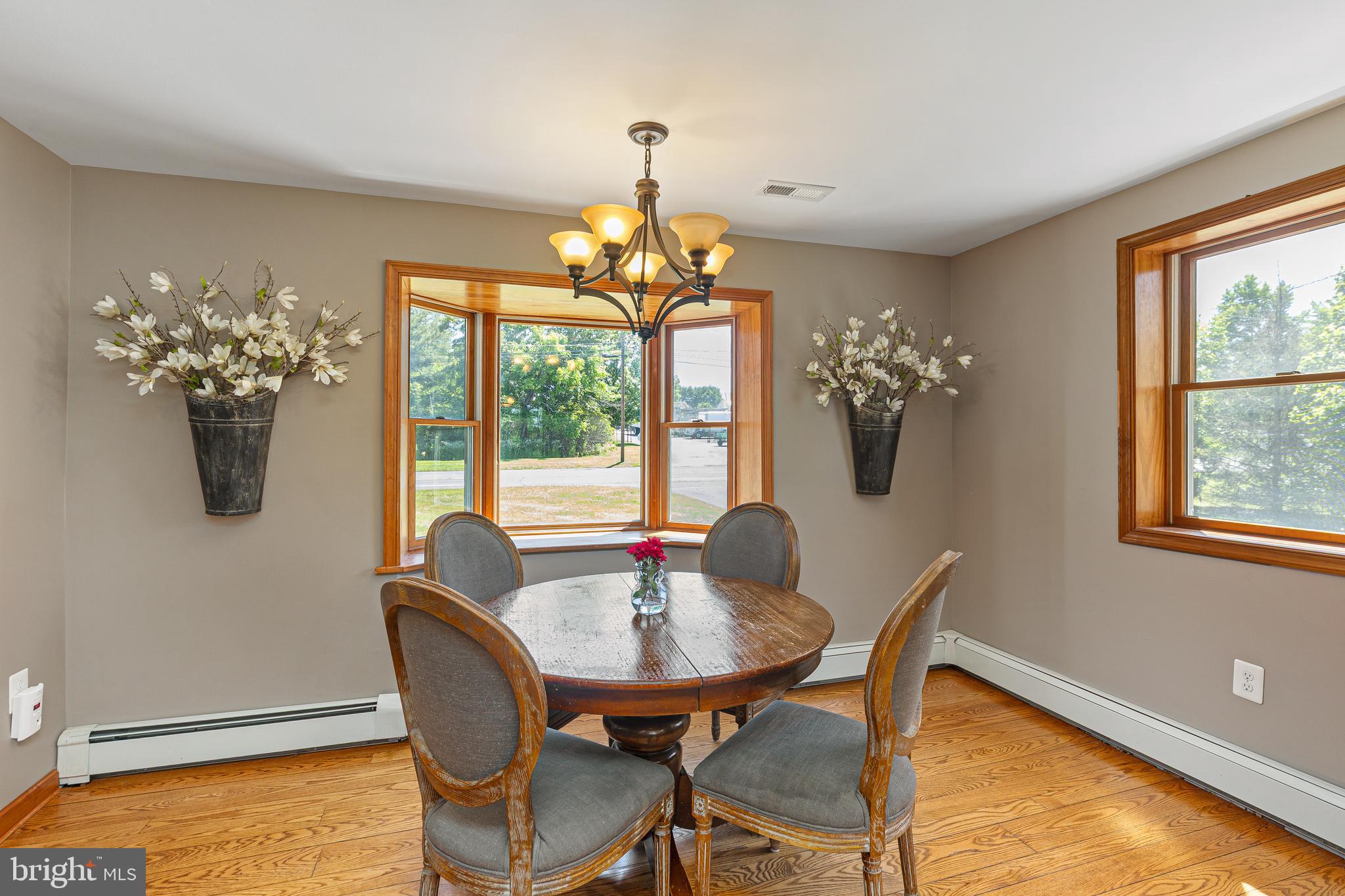 1074 North Easton Road Doylestown, PA 18902 - Photo 9 of 36 Dining Area