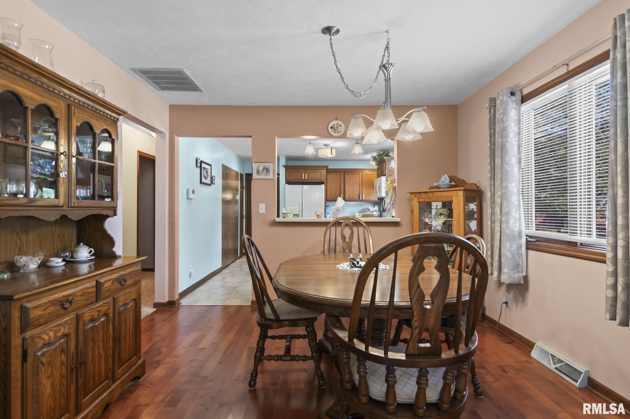 2510 Raleigh Road Springfield, IL 62704 - Photo 12 of 29
