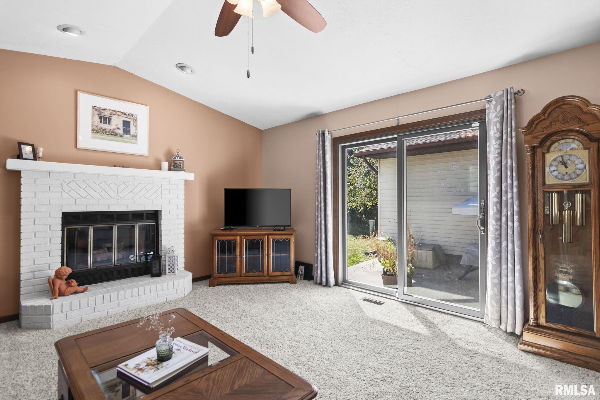 2510 Raleigh Road Springfield, IL 62704 - Photo 7 of 29