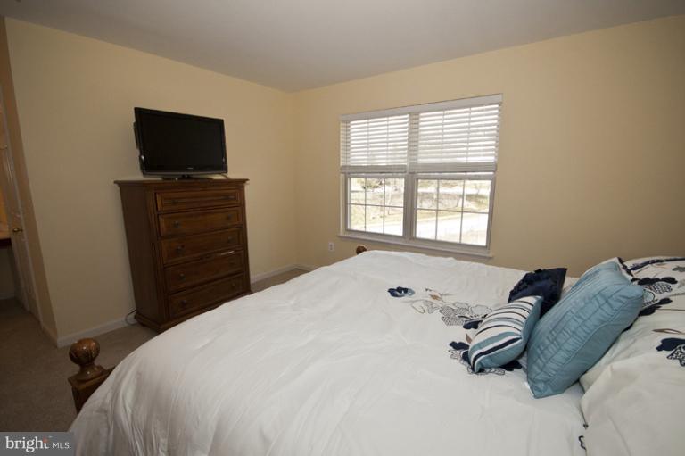 6507 Ridgeborne Drive Rosedale, MD 21237 - Photo 16 of 26 Bedroom (Master)