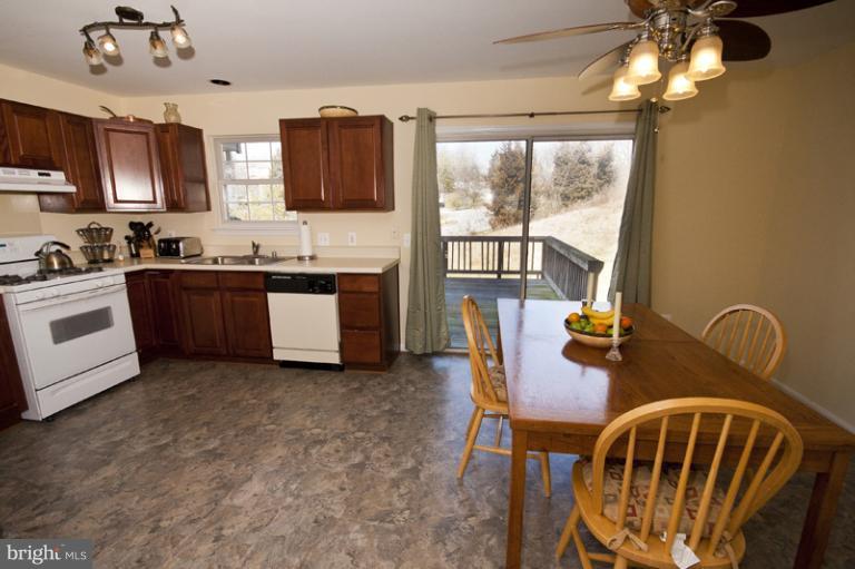 6507 Ridgeborne Drive Rosedale, MD 21237 - Photo 17 of 26 Kitchen
