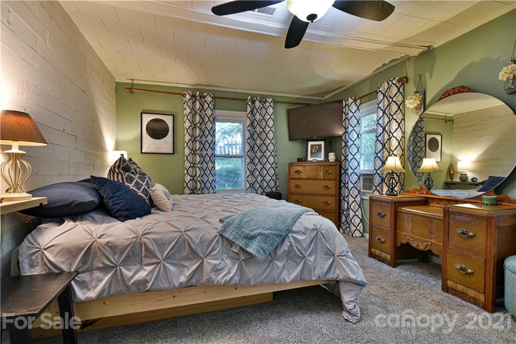 16 Busbee View Road Asheville, NC 28803 - Photo 18 of 21 Gallery Image 18