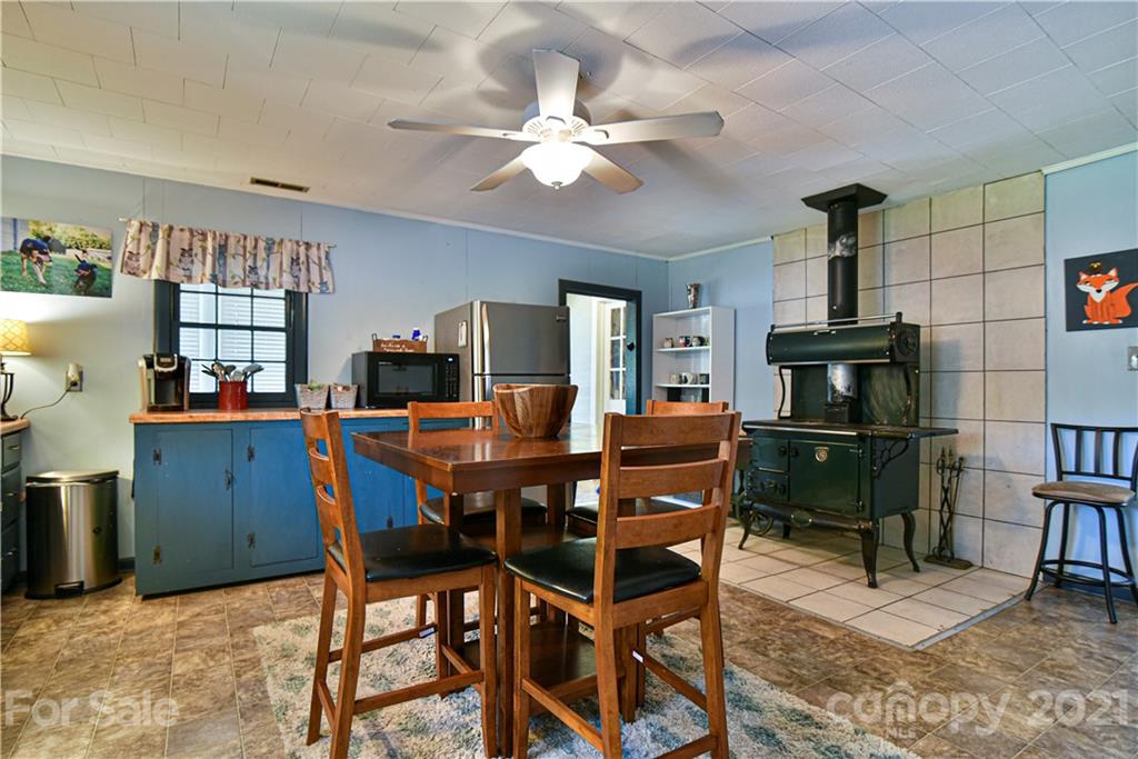 16 Busbee View Road Asheville, NC 28803 - Photo 10 of 21 Gallery Image 10
