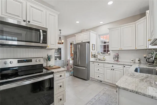 $330,000 | 120 Case Avenue, Sharon, PA 16146