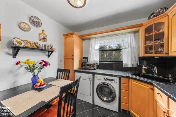 $398,000 | 220-34 75th Avenue, Unit 201B1 | Oakland Gardens