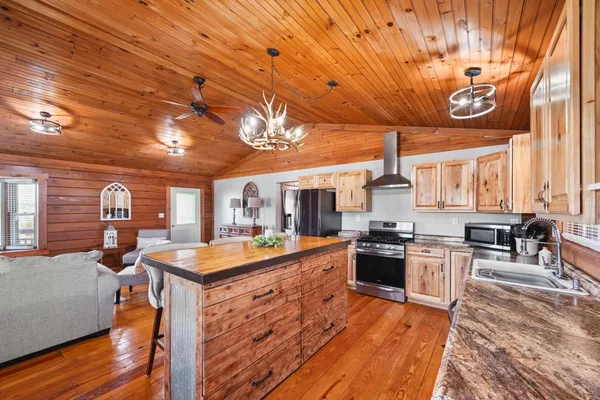 $429,900 | 12985 Phillips Road, Vevay, IN 47043