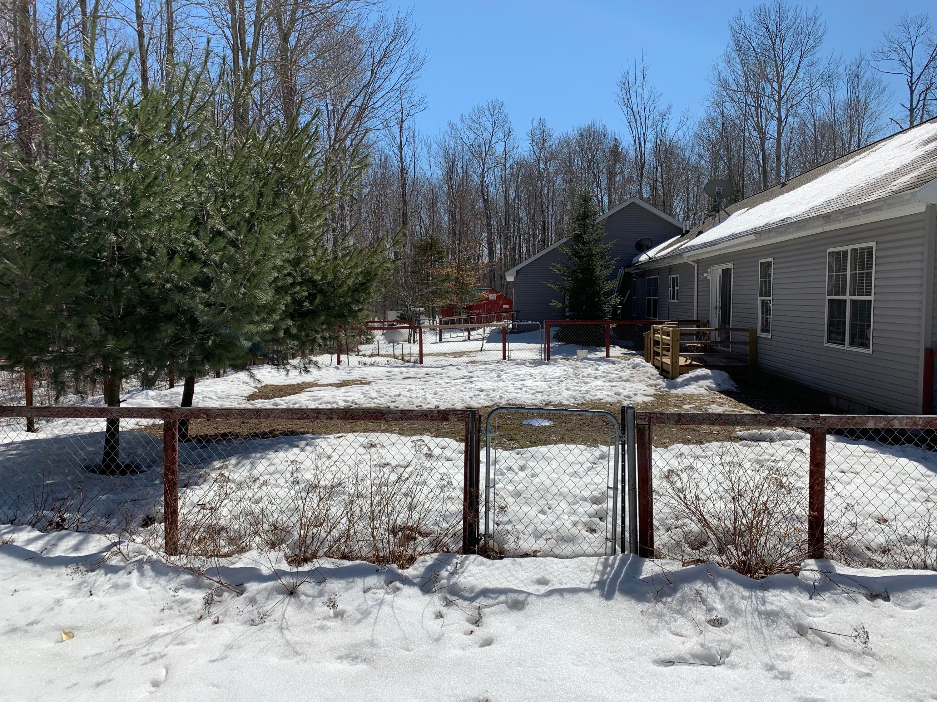 2494 West Silver Beach Road Cheboygan, MI 49721 - Photo 35 of 39 Gallery Image 35