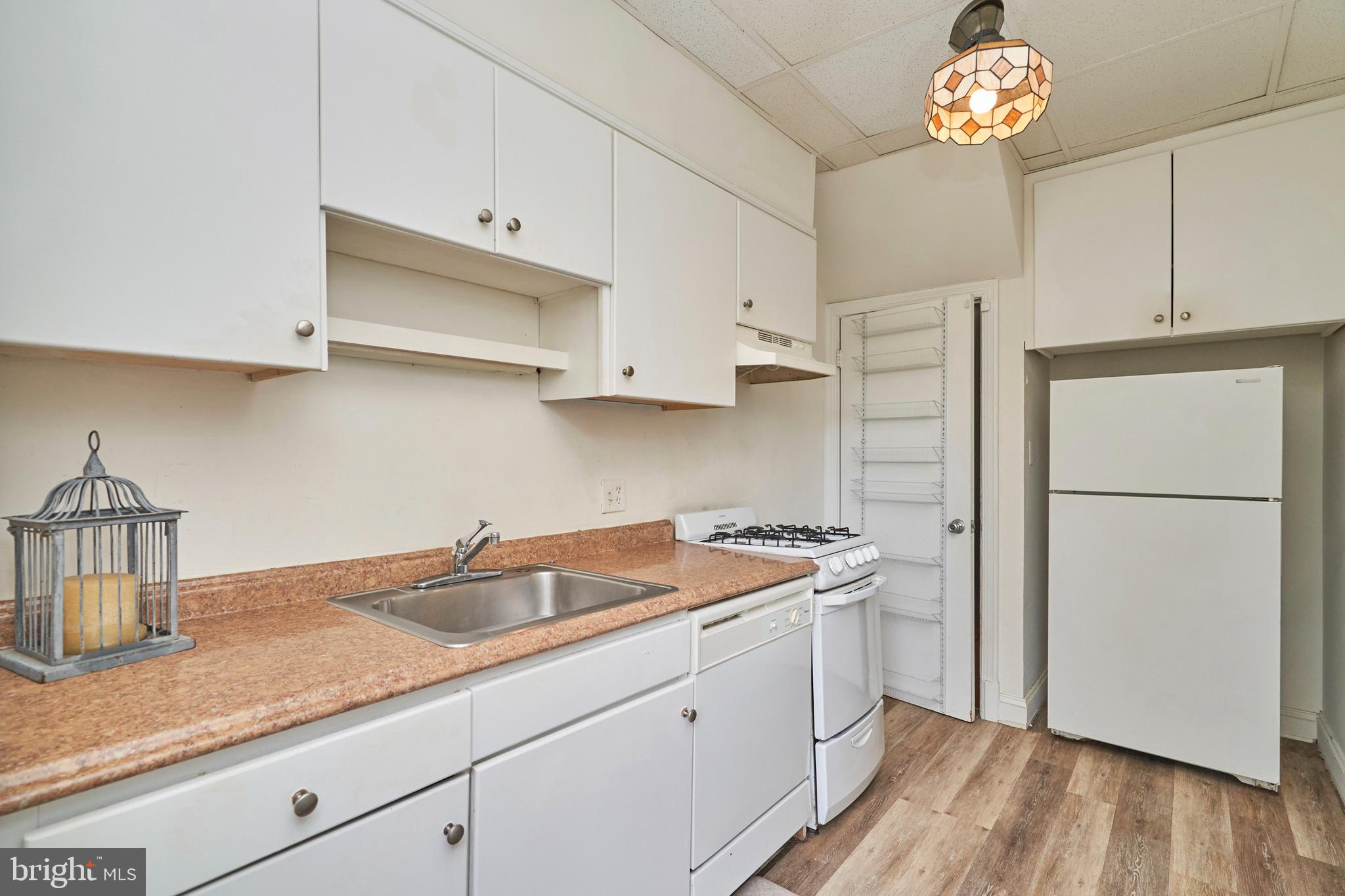 302 South Courthouse Road Arlington, VA 22204 - Photo 12 of 21
