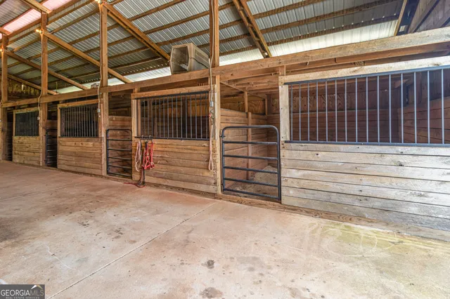 $1,250,000 | 3890 Newnan Road, Williamson, GA 30292