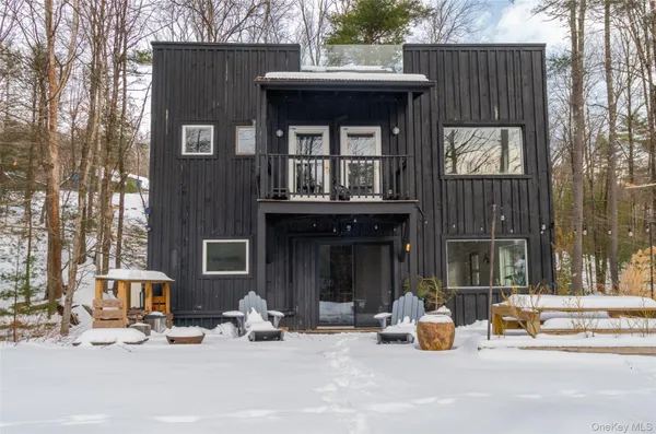 $760,000 | 15 Lk Vw Drive, Woodstock, NY 12409