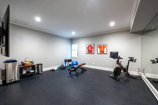 $125,000 | 2 Hannahs Court, Southampton, NY 11968