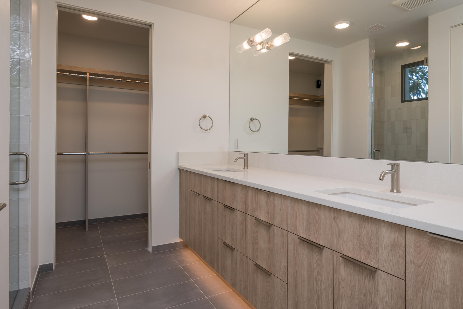 760 North Washington, Unit 301 Ketchum, ID 83340 - Photo 25 of 39 Ensuite Bath 2