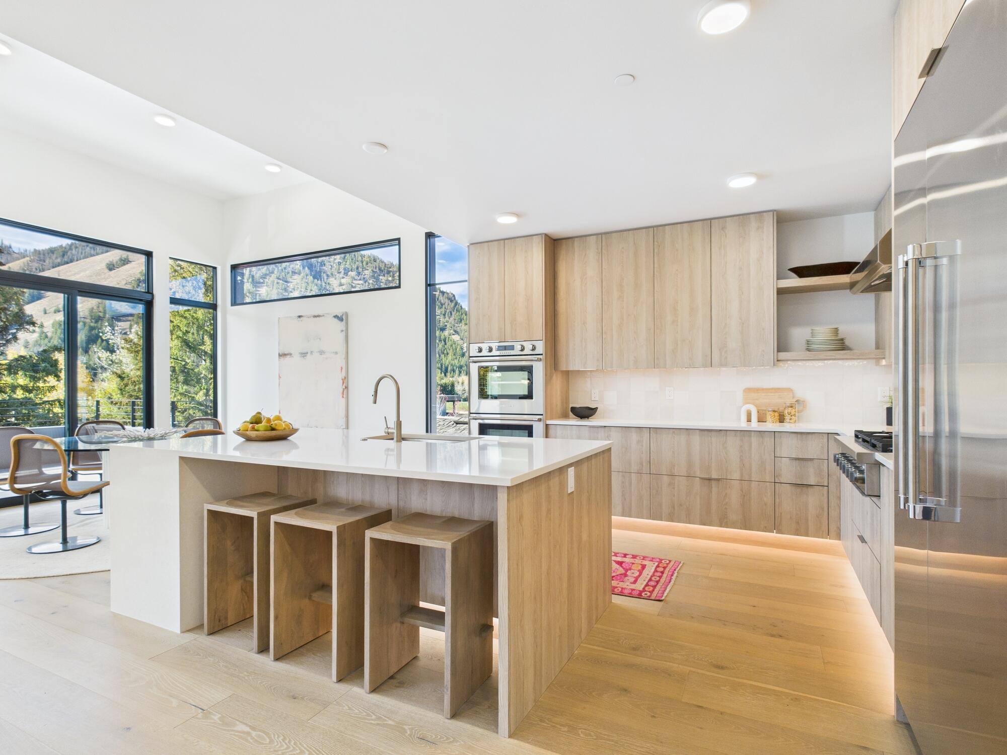 760 North Washington, Unit 301 Ketchum, ID 83340 - Photo 3 of 39 Kitchen