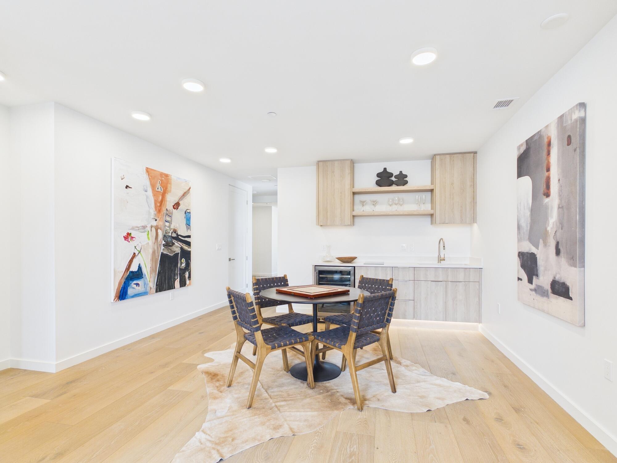 760 North Washington, Unit 301 Ketchum, ID 83340 - Photo 32 of 39 Seating Area