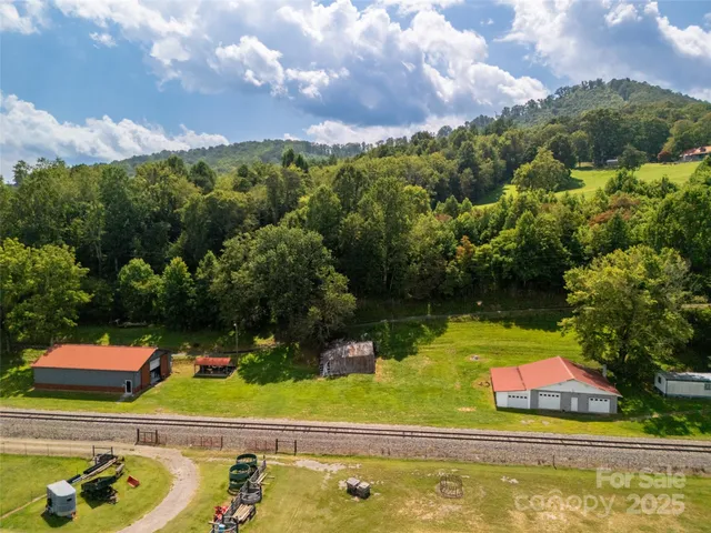 $1,500,000 | 50 Holland Ridge Drive, Candler, NC 28715