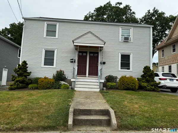 $2,290 | 424 Rockwell Avenue, Stratford, CT 06615