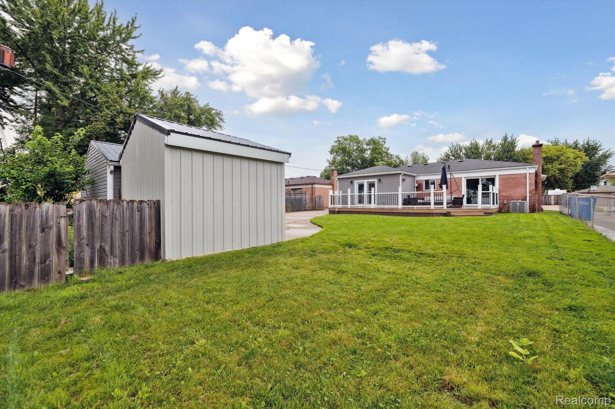 13473 Perry Circle Warren, MI 48088 - Photo 44 of 45 Gallery Image 44