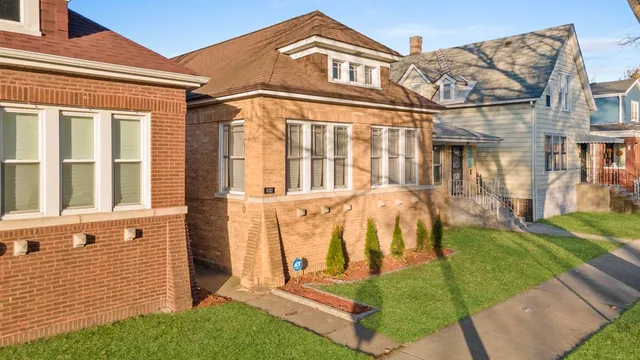$219,000 | 602 East 88th Place, Chicago, IL 60619