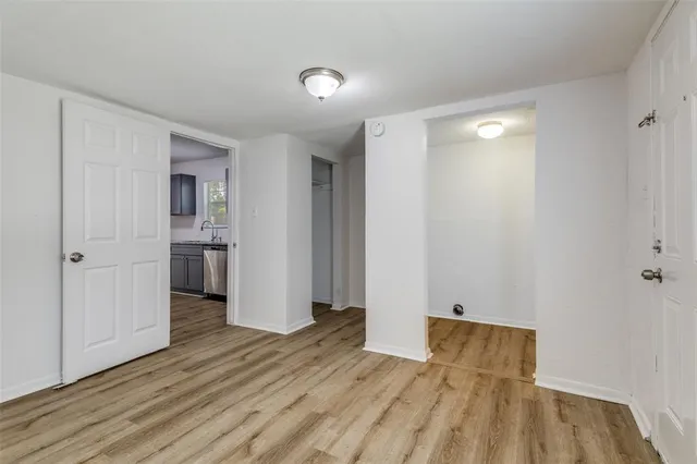 $229,999 | 217 Ridgeway Avenue, Azle, TX 76020