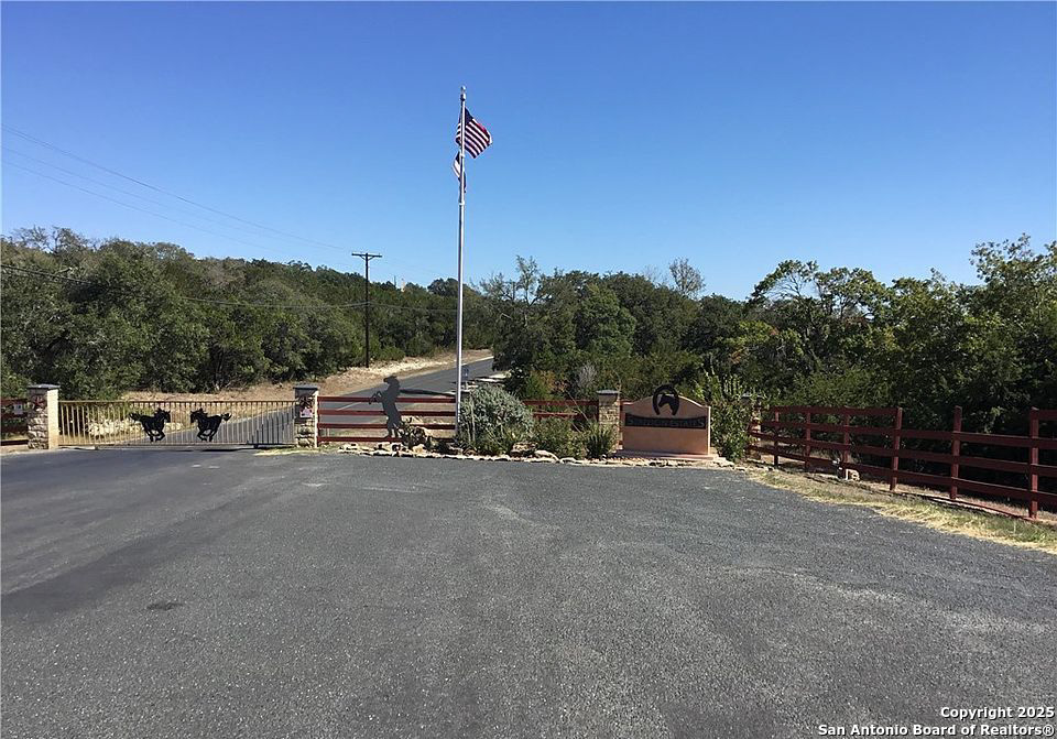 530 Stallion Estates Drive Spring Branch, TX 78070 - Photo 26 of 26 a view of a outdoor space and entertaining space