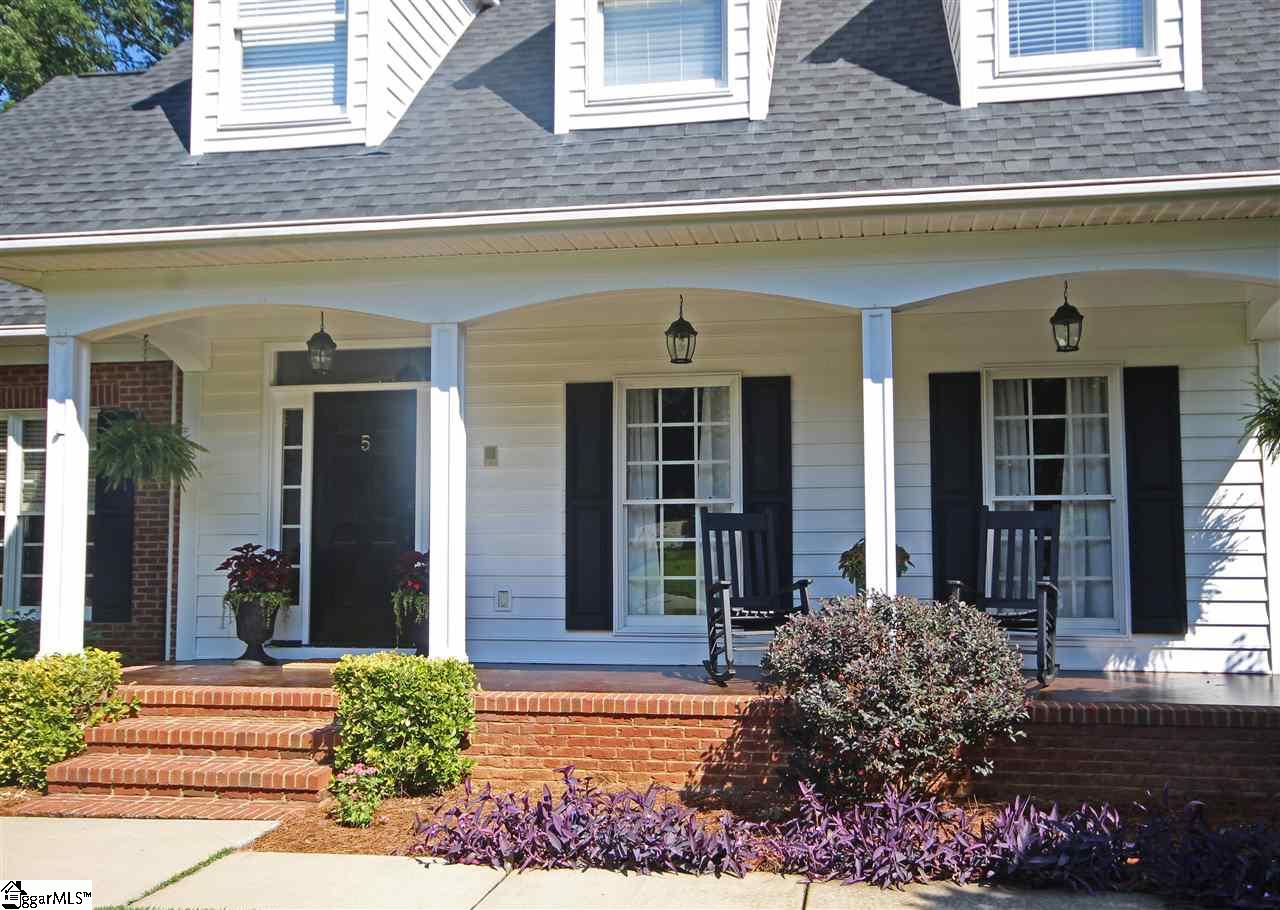 5 Rollingreen Road Greenville, SC 29615 - Photo 3 of 36 Gallery Image 3