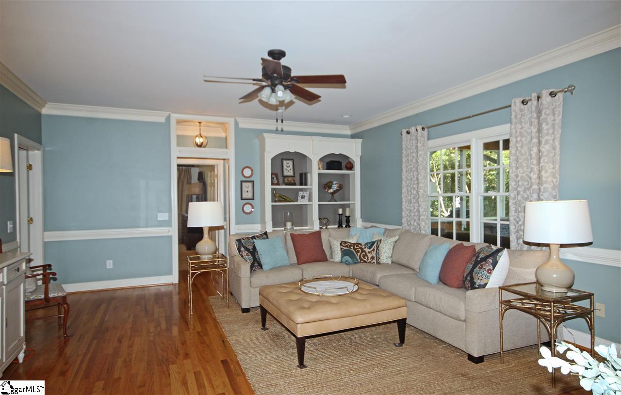 5 Rollingreen Road Greenville, SC 29615 - Photo 8 of 36 Gallery Image 8