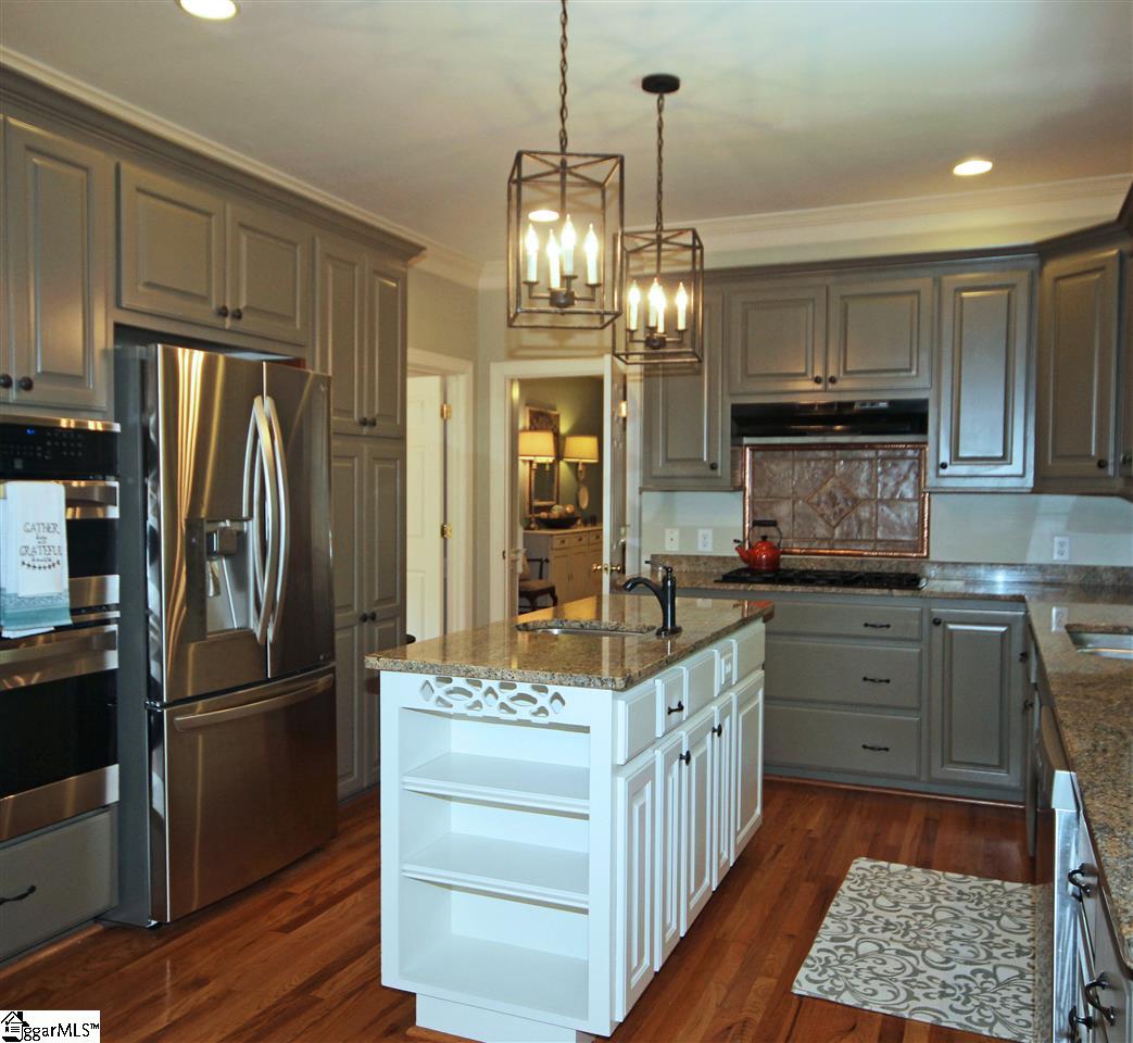 5 Rollingreen Road Greenville, SC 29615 - Photo 10 of 36 Gallery Image 10