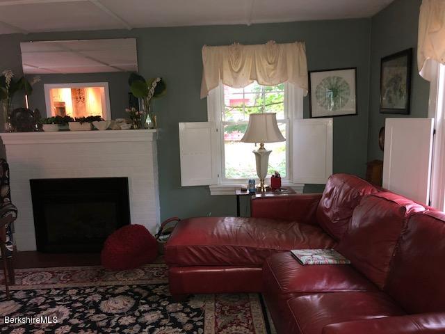 54 New Lenox Road Lenox, MA 01240 - Photo 15 of 36 54 new lenox living room