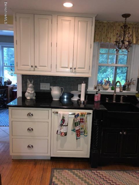 54 New Lenox Road Lenox, MA 01240 - Photo 18 of 36 54 new lenox kitchen 3
