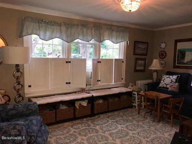 54 New Lenox Road Lenox, MA 01240 - Photo 22 of 36 54 new lenox dining room