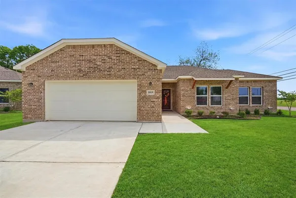 $344,500 | 1019 Holiday Drive, Sherman, TX 75090