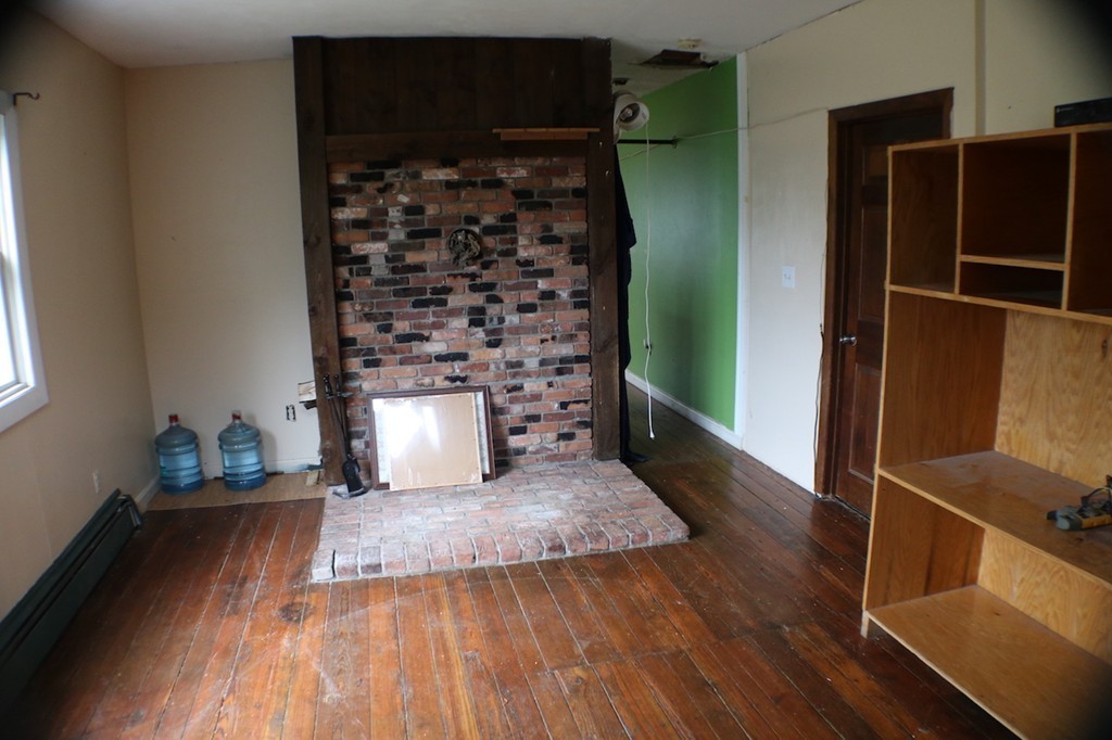 182 Washington Street Boxford, MA 01921 - Photo 5 of 28
