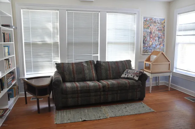 $8,000 | 99 Beach Avenue, Atlantic Beach, FL 32233