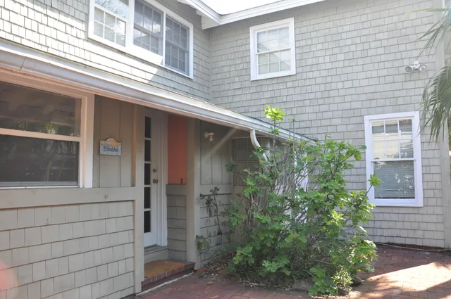 $8,000 | 99 Beach Avenue, Atlantic Beach, FL 32233