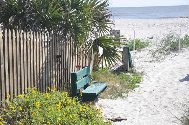 $8,000 | 99 Beach Avenue, Atlantic Beach, FL 32233