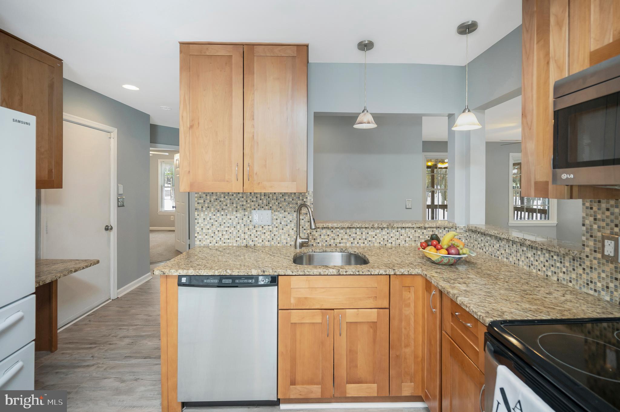 217 Washington Street Locust Grove, VA 22508 - Photo 21 of 47 Still more kitchen