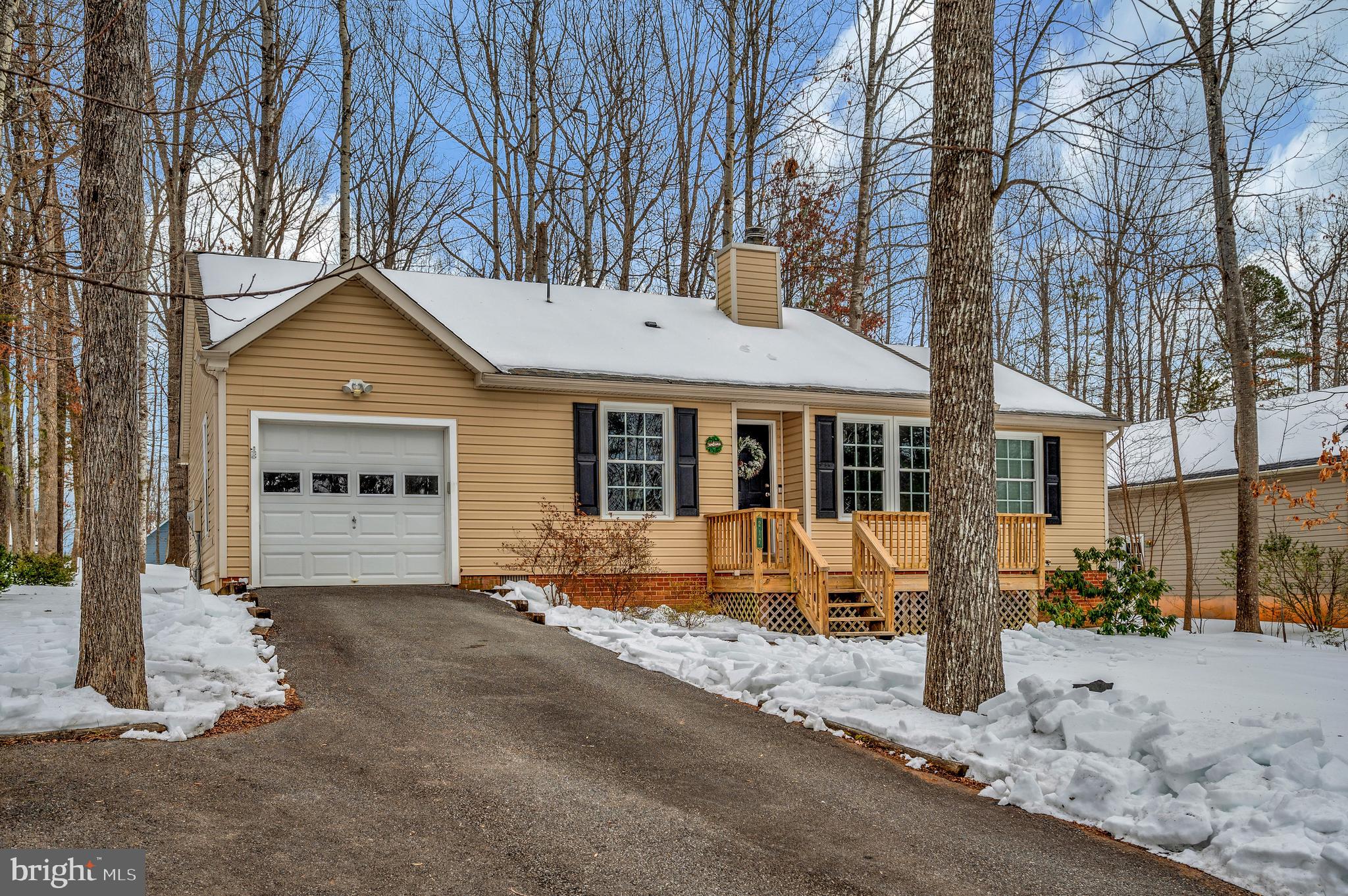 217 Washington Street Locust Grove, VA 22508 - Photo 4 of 47 Winter snows