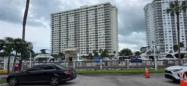 $2,000 | 400 Kings Point Drive, Unit 505, Sunny Isles Beach, FL 33160