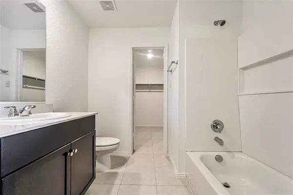 $1,720 | 2302 Great Belt Boulevard, Crandall, TX 75114