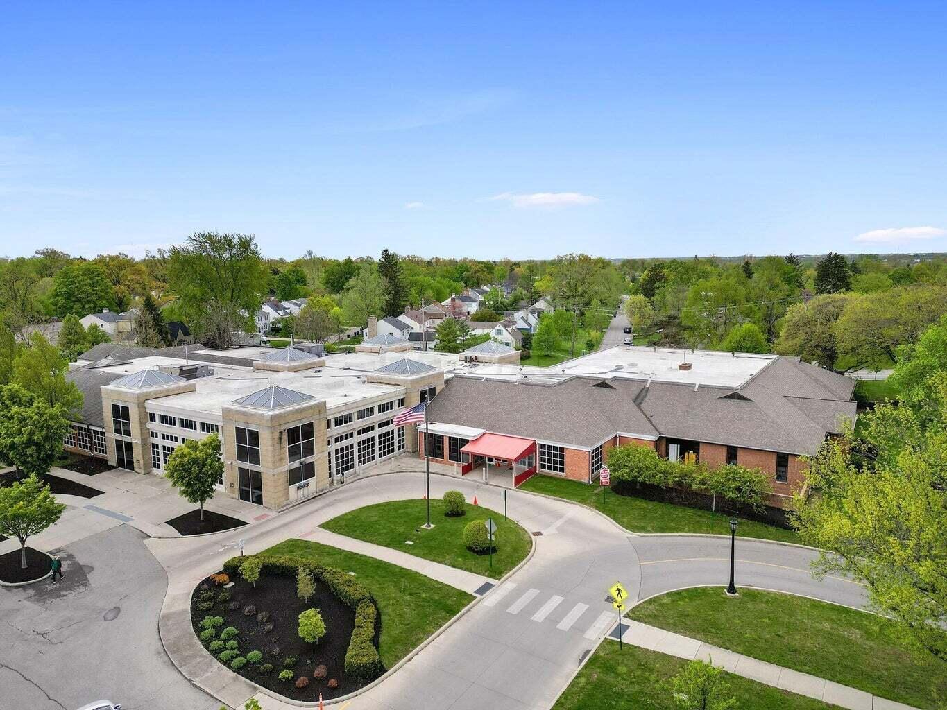 2685 Andover Road Columbus, OH 43221 - Photo 56 of 62 Tremont Library